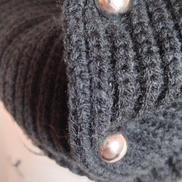 NWT D&Y Black Figure 8 Scarf Caplet Single Loop Wears 2 Ways - Picture 6 of 6